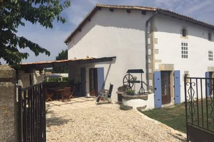 Location de vacances pour 7 personnes à Brettes