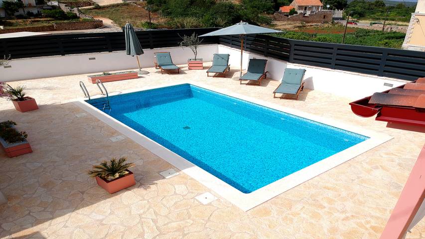 Villa für 8 Personen, mit Pool und Balkon auf Hvar - 2
