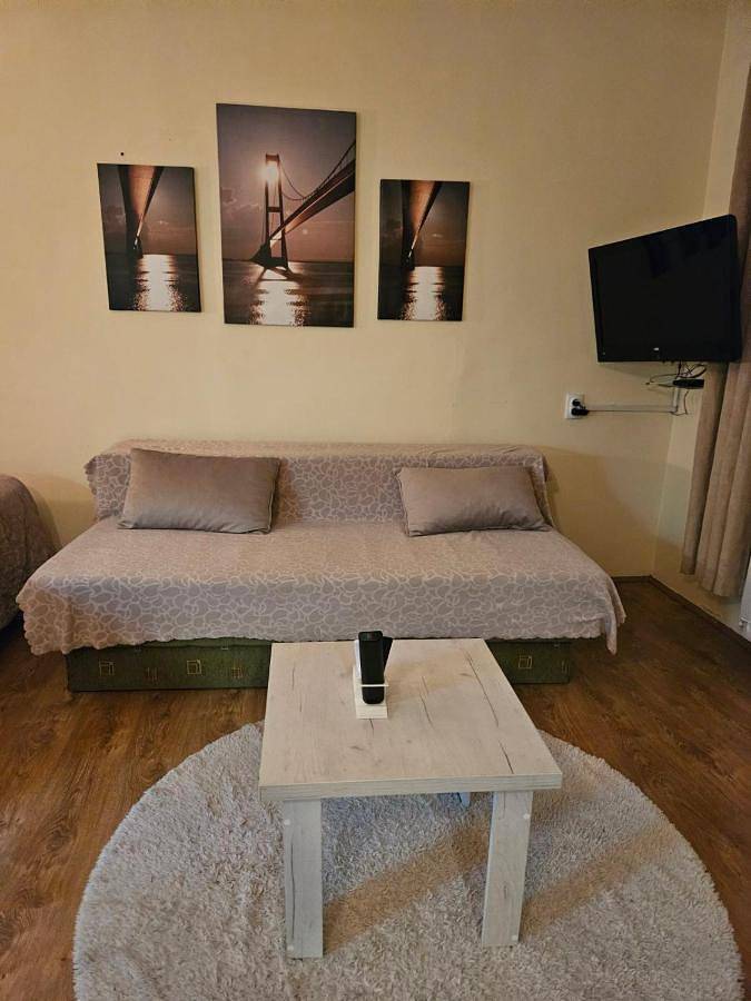 Appartement entier, Apartment - Ground Floor in Шабац, Mačva (district)