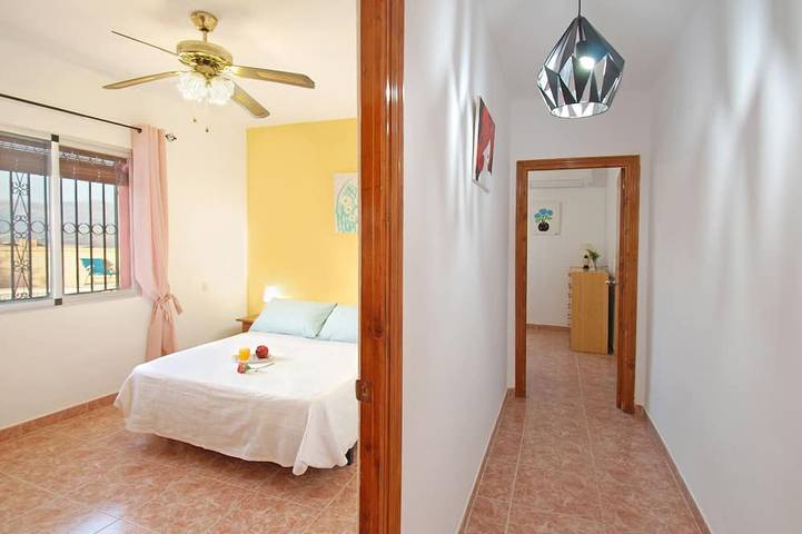 Hermosa villa campestre acogedora (6 personas) con gran piscina in Comares, Provincia de Málaga