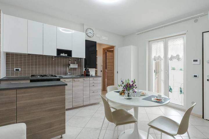 Appartamento vacanze per 2 persone, con balcone e giardino - 1