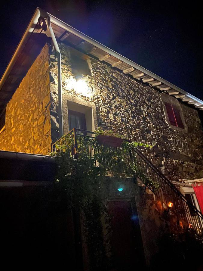 Appartement de vacances pour 8 personnes, avec Balcon et Terrasse ainsi que Jardin et Vue