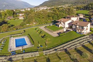 Ferienhaus für 3 Personen, mit Seeblick und Terrasse sowie Pool in Colico