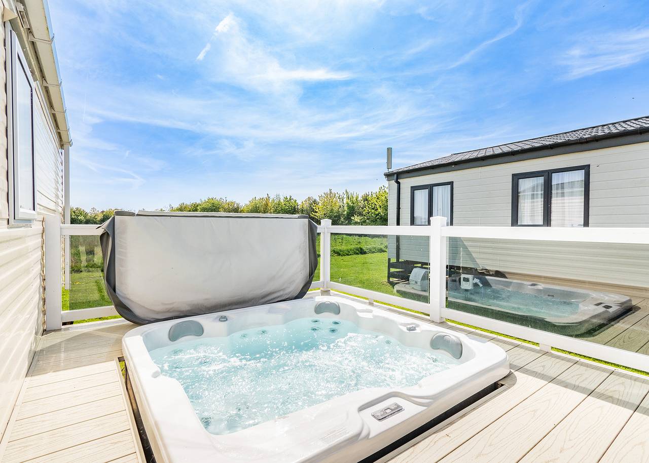 Platinum Caravan 6 Berth (2 bed) in Skegness, Lincolnshire