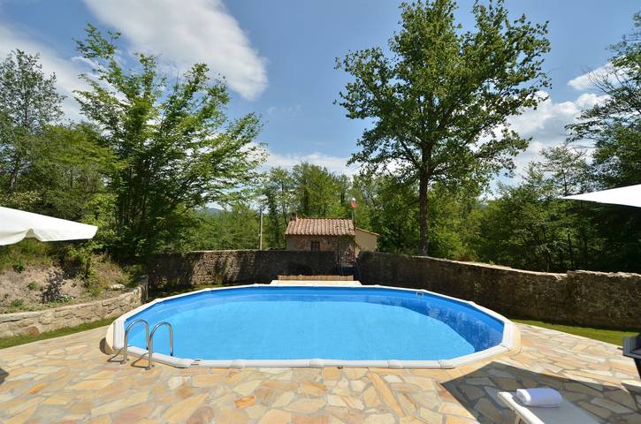 Villa für 2 Personen, mit Terrasse und Garten sowie Whirlpool in der Toskana - 3