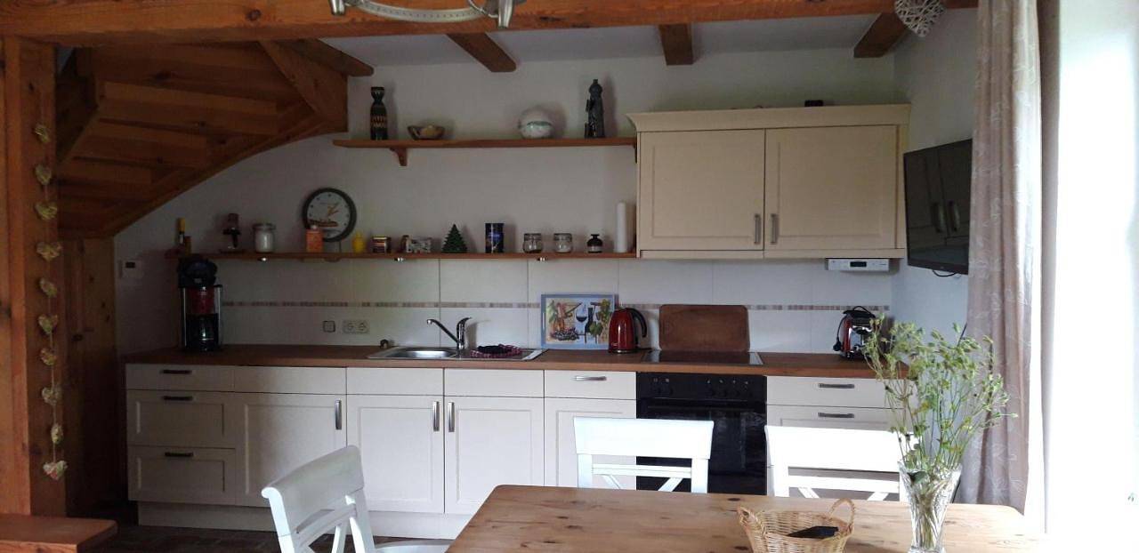 Ganze Wohnung, 75qm-grosse-Ferienwohnung-am-Naturschutzgebiet-15-Pkw-Min-zum-Strand-Stettiner-Haff in Bugewitz, Vorpommern Greifswald