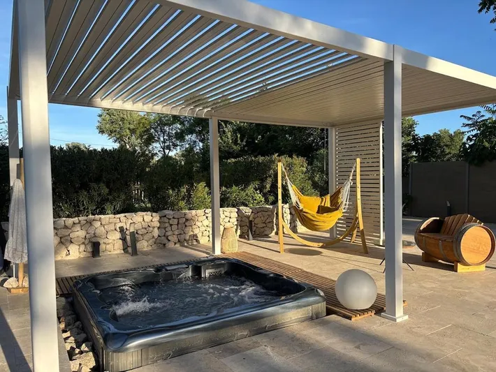 Villa pour 10 personnes, avec jardin ainsi que vue et piscine - 1