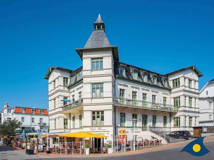 Ferienwohnung für 4 Personen, mit Pool und Balkon - 1