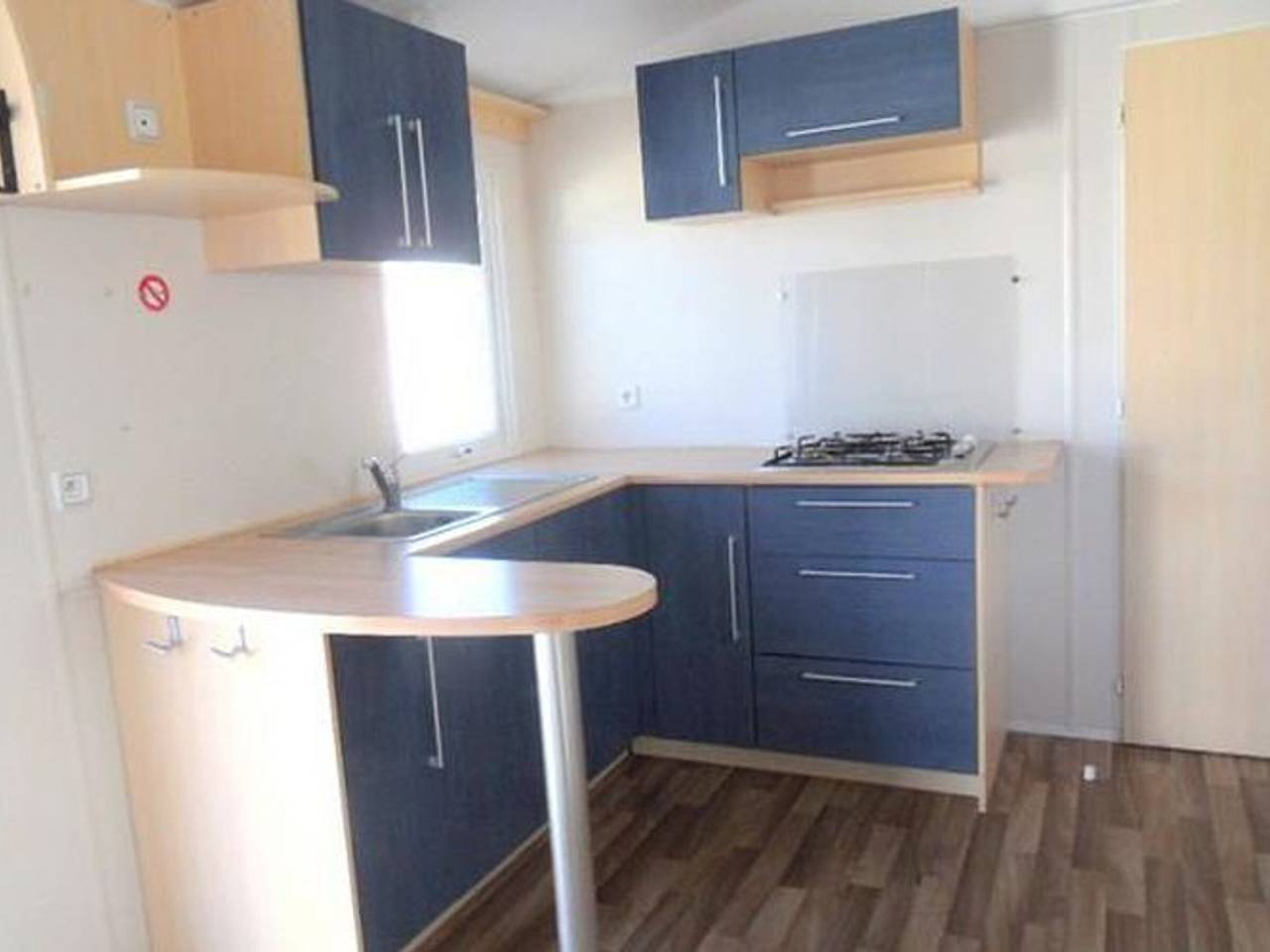 Mobilheim mit Terrasse in Mialet - 6 Personen in Mialet, Cevennen