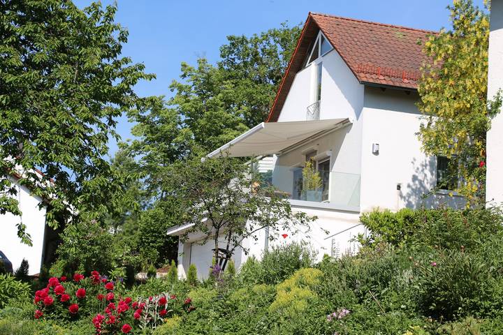 Ferienwohnung für 2 Personen, mit Balkon und Balkon/Terrasse sowie Terrasse und Garten in Lappersdorf