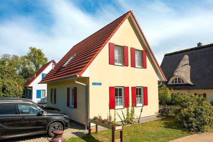 Ferienhaus für 9 Personen, mit Sauna und Garten sowie Terrasse, kinderfreundlich in Hohenkirchen