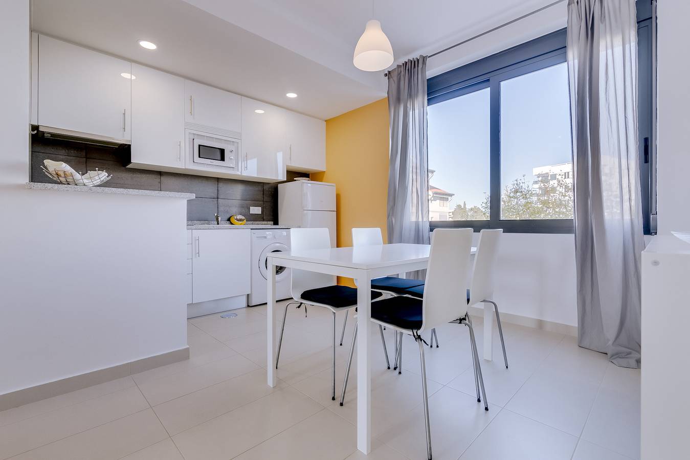 Entire studio, Yellow Studio Apartment in Vilamoura, Quarteira