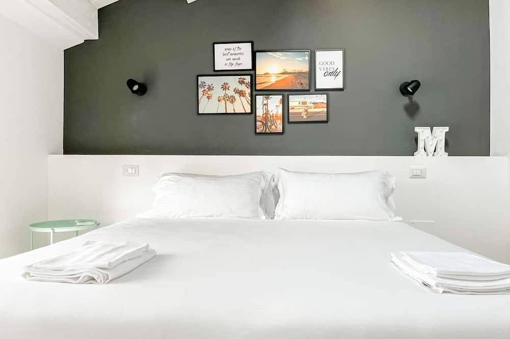 Entire apartment, Caravelle - St. Mary's - Penthouse a stone's throw from the sea in Pineto, Adriatic Coast Abruzzo