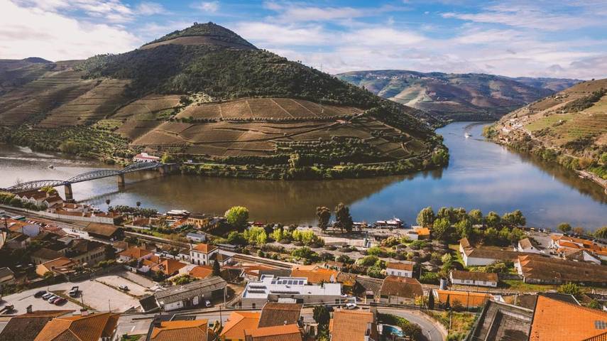 Chambre d’hôte pour 2 personnes, avec vue et terrasse, animaux acceptés à Pinhão