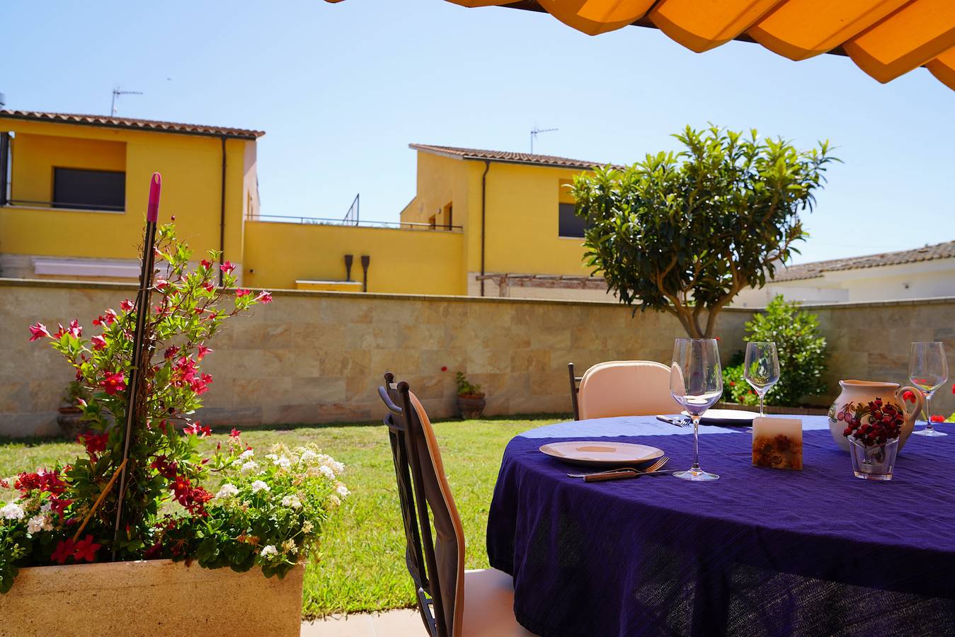 Gemütliches Ferienhaus in Strandnähe in Sant Pere Pescador, Oberampurien