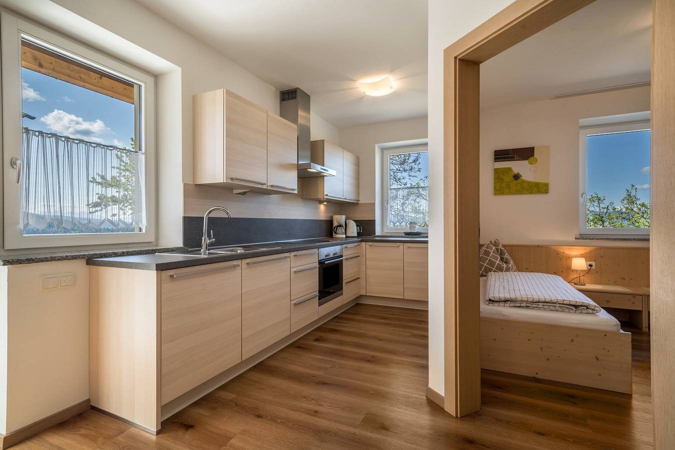 Ganze Wohnung, Ferienwohnung "Rotsteinhof Morgentau" mit Balkon & Wlan in Vöran, Sarntaler Alpen
