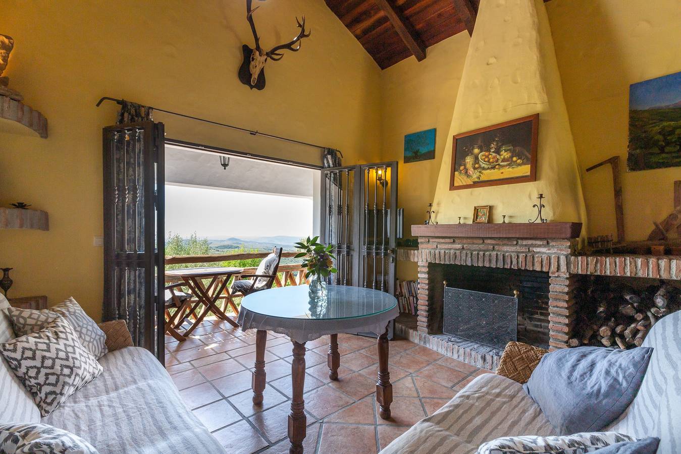 Maison de vacances "Los Algarrobos Gaucin" avec vue montagne, piscine, balcon et terrasse in Gaucín, Province de Málaga