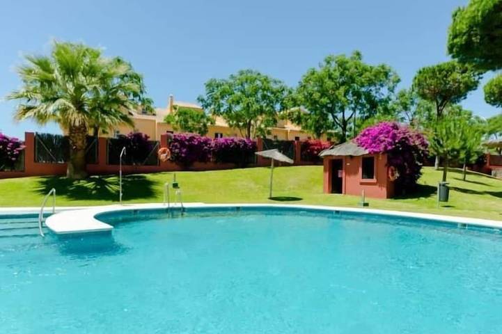 Apartamento de vacaciones para 4 personas, con jardín además de terraza y piscina, Se admiten mascotas - 1