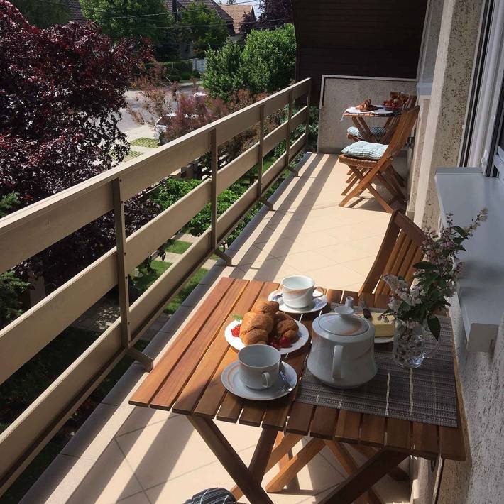 Appartement de vacances entier, Appartement de vacances avec climatisation, balcon et jardin avec mobilier de jardin in Balatonszárszó, Rive sud du lac Balaton