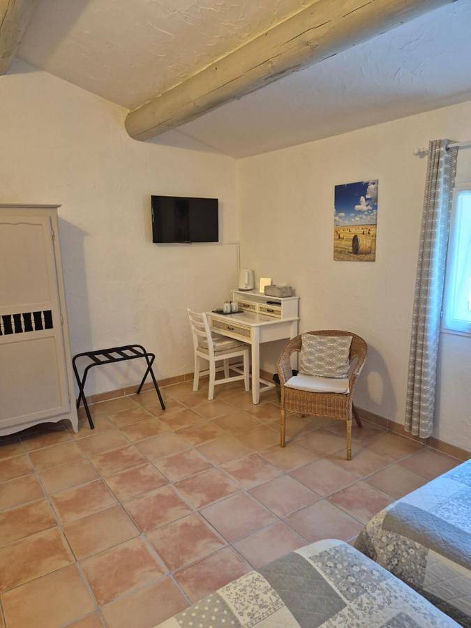 Mas Clement - Chambre et table d'hôtes in L'Isle-sur-la-Sorgue, Vaucluse