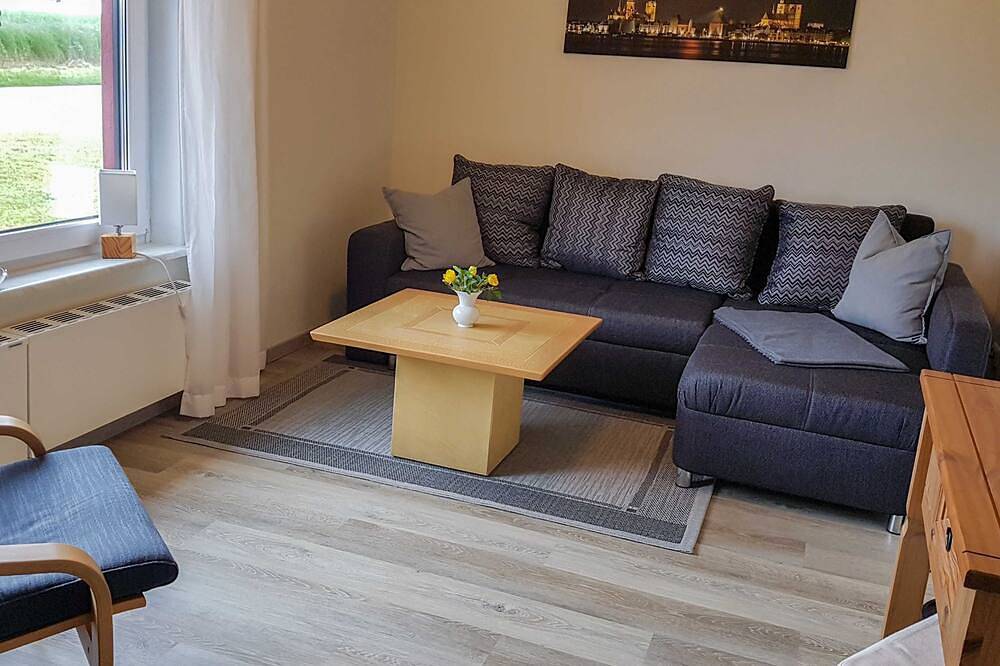 Ferienwohnung im roten Haus - Ferienwohnung im Anbau in Sundhagen, Stralsund Umland
