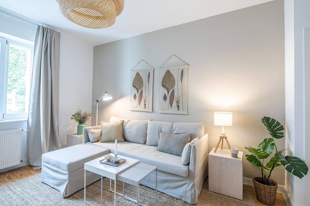 Ganze Wohnung, Altbauwohnung bis 4 Personen \"Kanu\" im Schanzenviertel - 1. Stock in Altona Hamburg, Hamburg