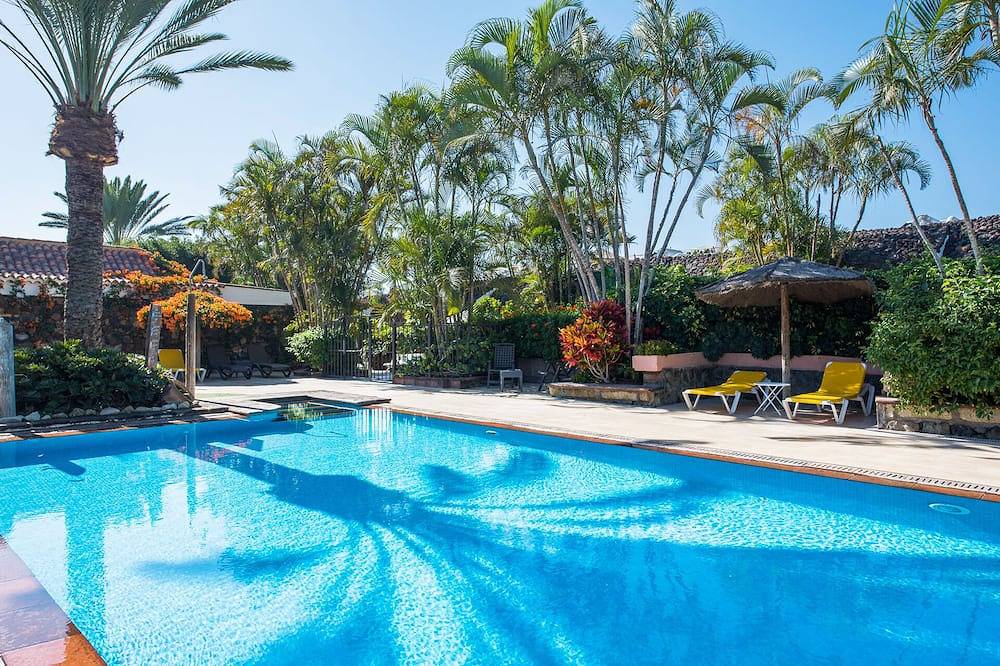 Banana Plantation Experience with Heated pool in Guargacho, San Miguel de Abona