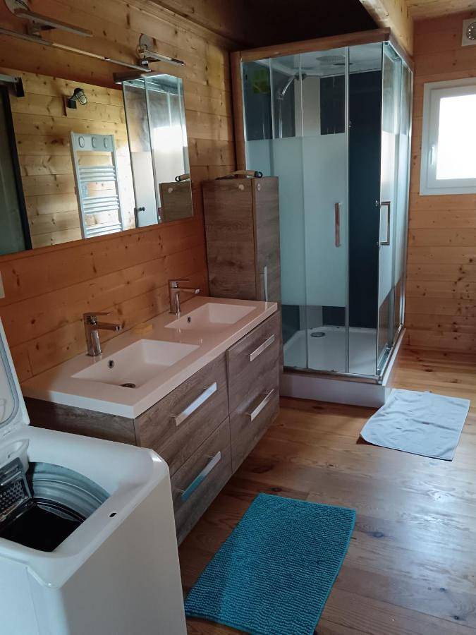 Chalet 50m2 climatisé in Montjoyer, Région de nyons