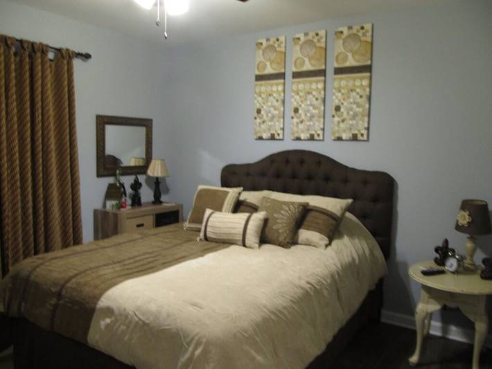 Vacation rental for 8 people, with yard, with pets in Chattanooga