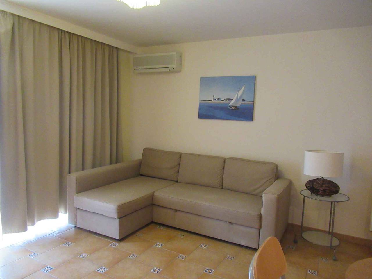 Apartamento vacacional entero, Apartamento de vacaciones en el paseo marítimo de Csopak  in Csopak, Balatonfüredi járás