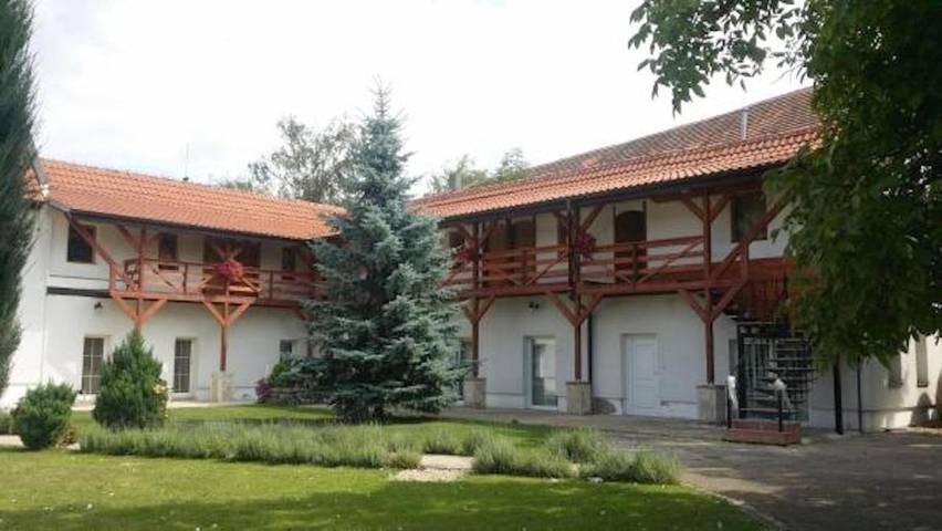Maison de campagne pour 5 personnes, avec vue et jardin - 1