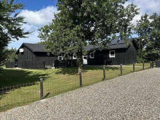 Lovely, Spacious Holiday Home in Scenic Area in Trend, Limfjord in Nordjütland