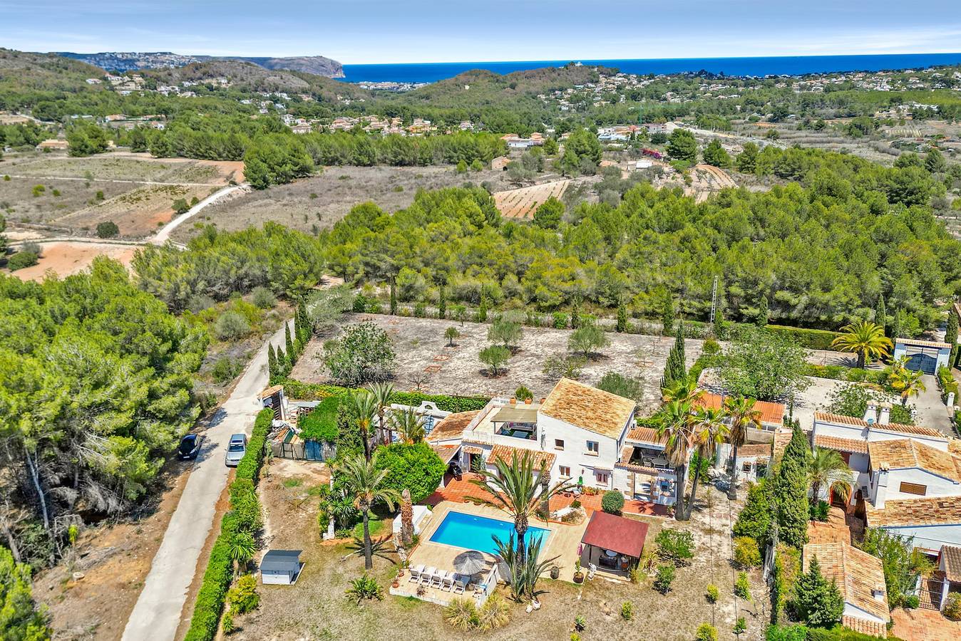 Villa 'La Siesta' with Mountain View, Private Pool and Wi-Fi in Jávea, Costa Blanca