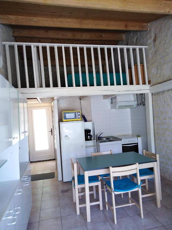 Two-Bedroom House in Montcuq-en-Quercy-Blanc, Quercy