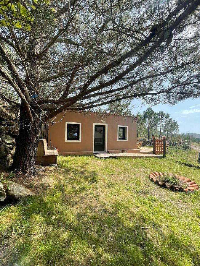 Apartamento para 3 personas, con jardín además de terraza y vistas, Se admiten mascotas en Camariñas