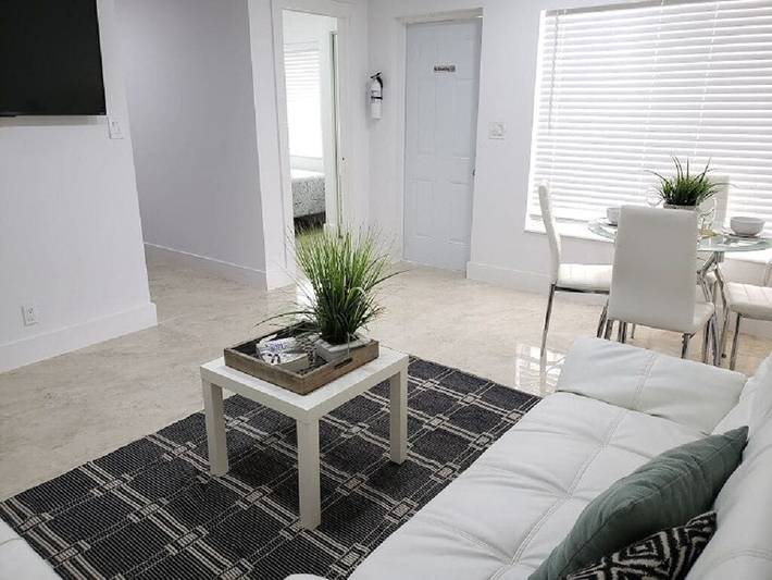 Vacation rental for 6 people, with yard, with pets in Fort Lauderdale