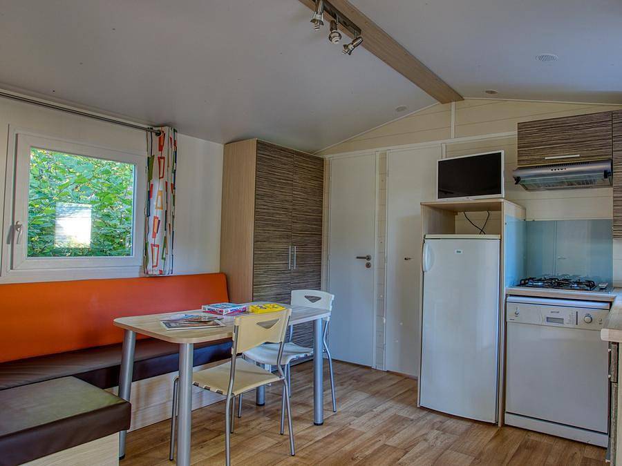 Camping Brin d'amour - Mobilhome 4 personnes - Louisiane 2 chambres (Tv, lave-vaisselle) in Les Eyzies, Périgord Noir