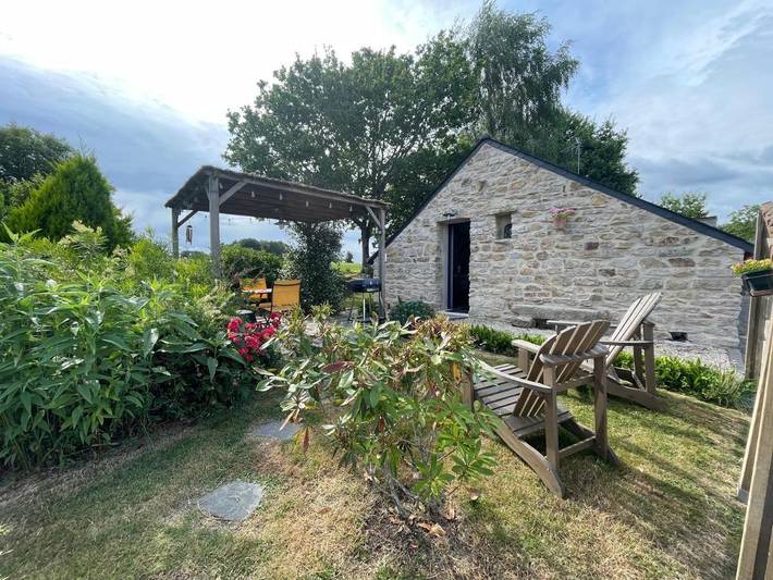 Location de vacances pour 3 personnes, avec Terrasse ainsi que Jardin et Vue à Péaule