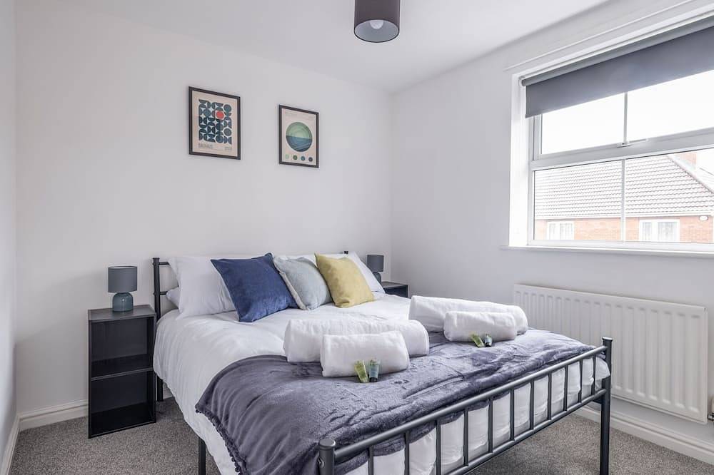 Stunning 3 bed 3 bath detached house l Pool Table l Private Parking l Fast Wifi in Gateshead