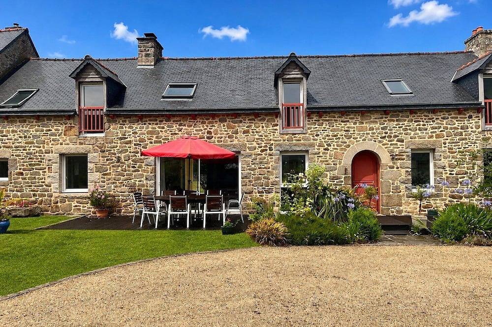 La Belle de Plaintel, Longère , Salle de Jeux in Plaintel, Cotes-d'Armor