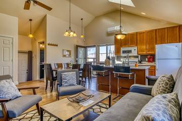 Vacation House for 24 Guests in Gary, Lake Michigan, Picture 2