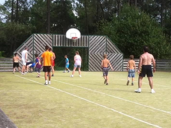 Gîte pour 7 personnes, avec bassin pour enfant à Tamniès