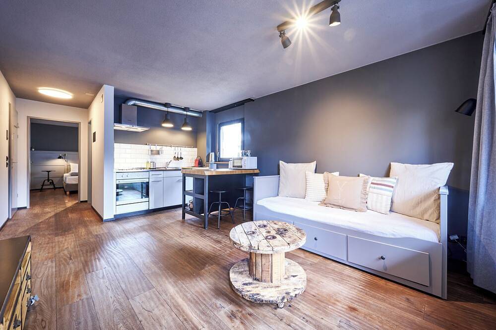 Apartamento entero, Stay Switzerland - Modern Jungfrau View Apartment in Interlaken, Lago de Thun