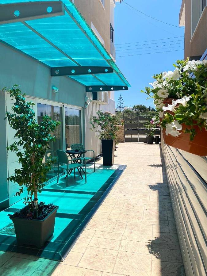 Gîte pour 2 personnes, avec vue et jardin à Chypre - 2