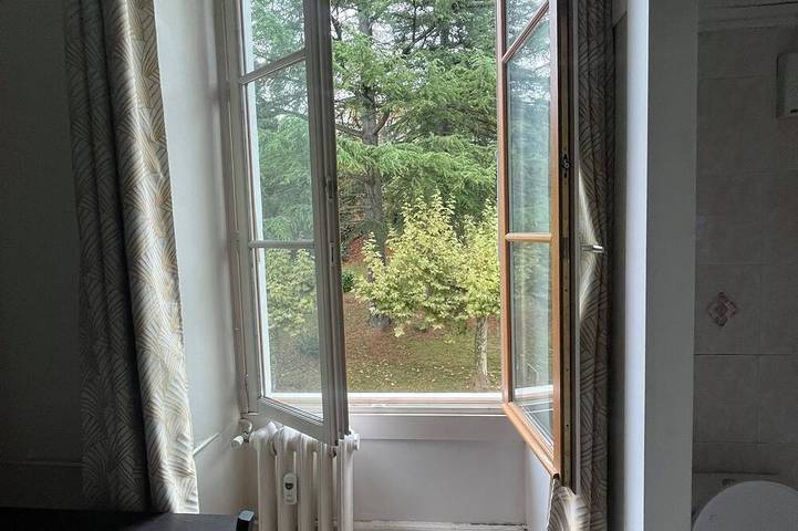 Gîte pour 2 personnes dans Parc du Bois Vidal