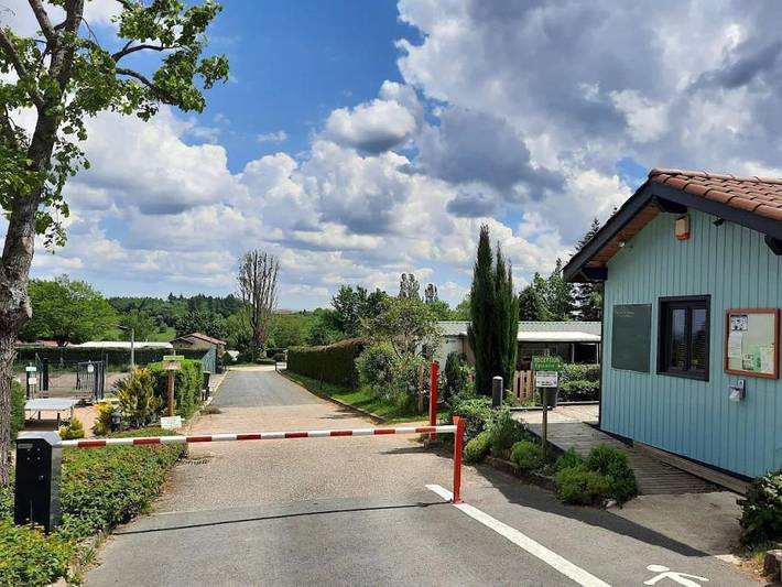 Camping De La Belle Etoile - Safarizelt 2 personen - Zelt Safari Xs in Saint-Bonnet-le-Château, Montbrison