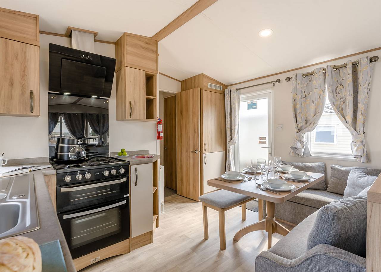 Gold 3 Bedroom Caravan, Sleeps 8 in St. Helens, Isle of Wight