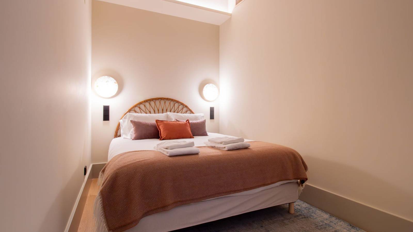 Ganze Wohnung, Catarina 392 | Premium 2Br by Lovelystay in Santo Ildefonso, Porto