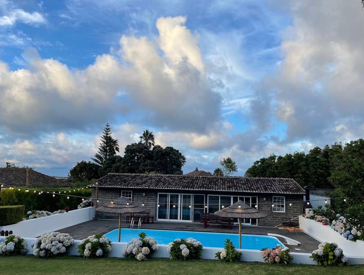 Vacation apartment for 3 people, with Balcony and Yard in Azores
