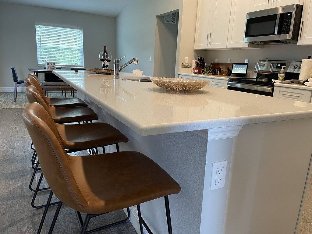 Joyful 4 bed 2 bath home in the beautiful Port St.Lucie in Port St. Lucie, St. Lucie County